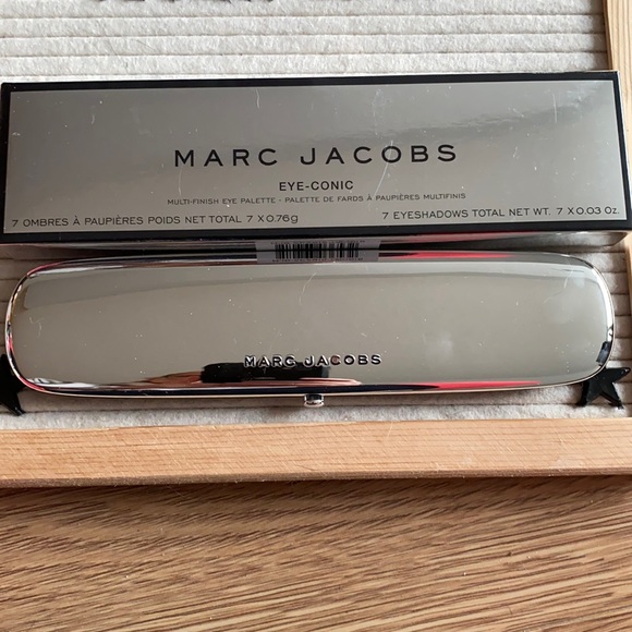 Marc Jacobs Steeletto eyeshadow palette - Picture 2 of 2